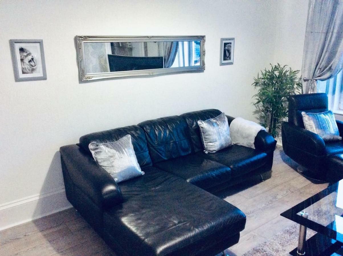 The Lion'S Den On Royal Street Appartement Gourock Buitenkant foto